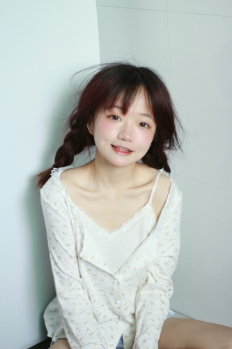 99久久久国产精品免费老熟女99久久久国产精品免费老熟女，深度解析国产影视作品中的熟女形象