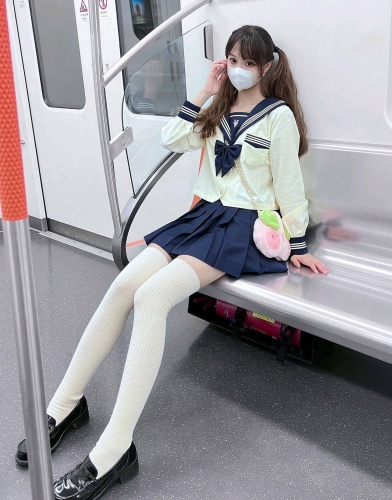 亚洲动漫国产制服丝袜，文化现象与市场趋势深度解析亚洲动漫国产制服丝袜诱惑