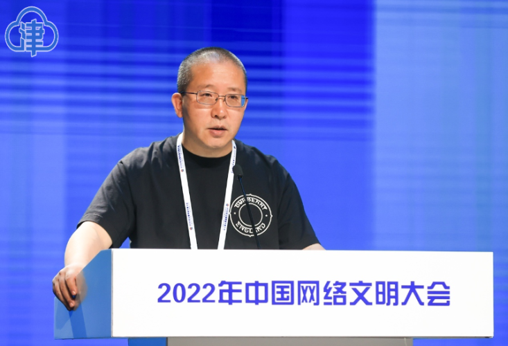 精品成人探索成人精品内容，引领网络新风尚