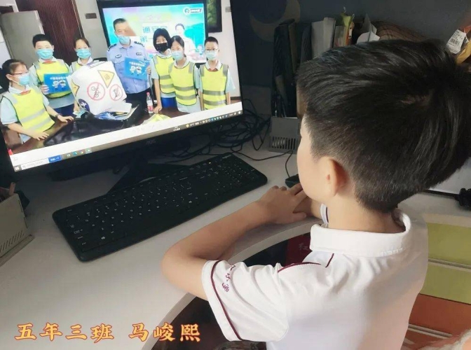 国产直播盛宴，无码在线观看免费直播，精彩不断