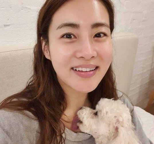 人妻无码中文字幕视频人妻无码中文字幕视频，揭秘背后的诱惑与道德底线